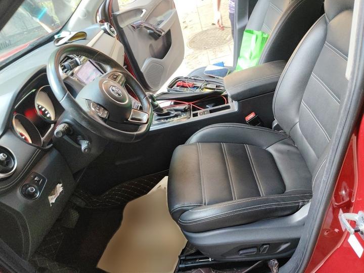 GS 2017 30T AT Exclusive photo 7