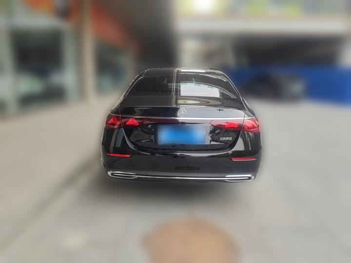 E-Class 2026 E 260 L photo 5