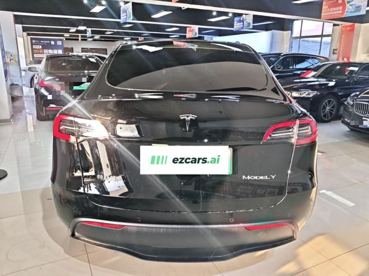 Model Y 2023 Long Range AWD photo 3