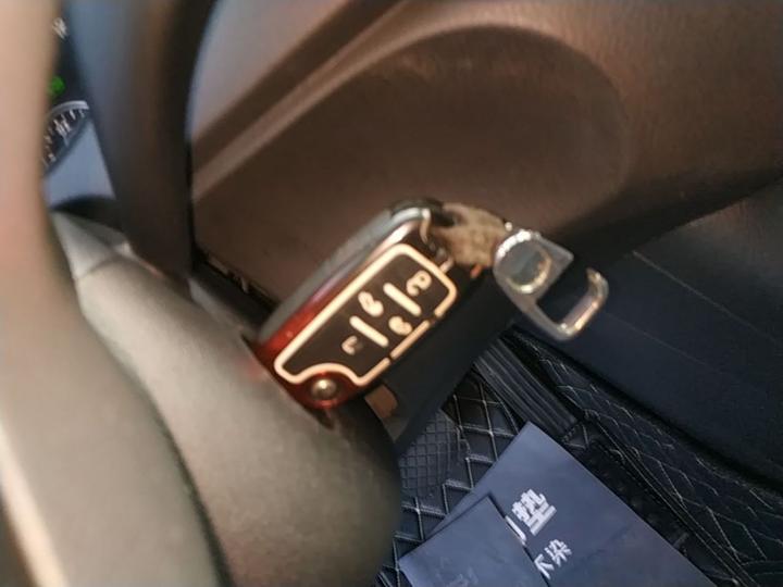 2018 380TSI 6-Seater photo 8