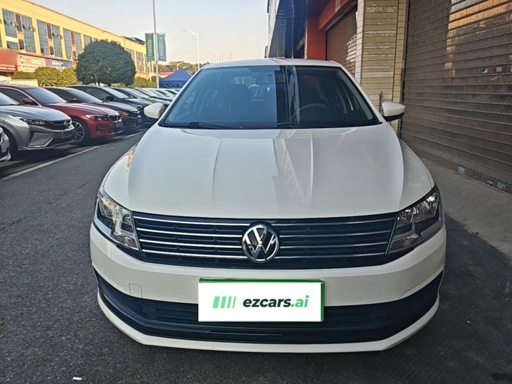 Lavida 2017 1.6L AT photo 2