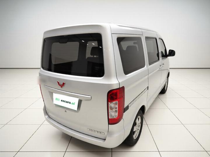 Wuling Zhiguang 2015 1.2L S Standard LSI photo 6