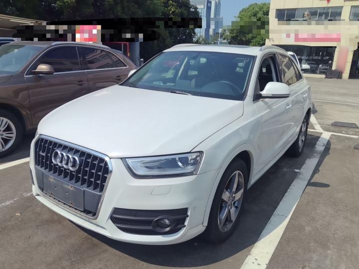 Q3 2015 35 TFSI quattro Luxury