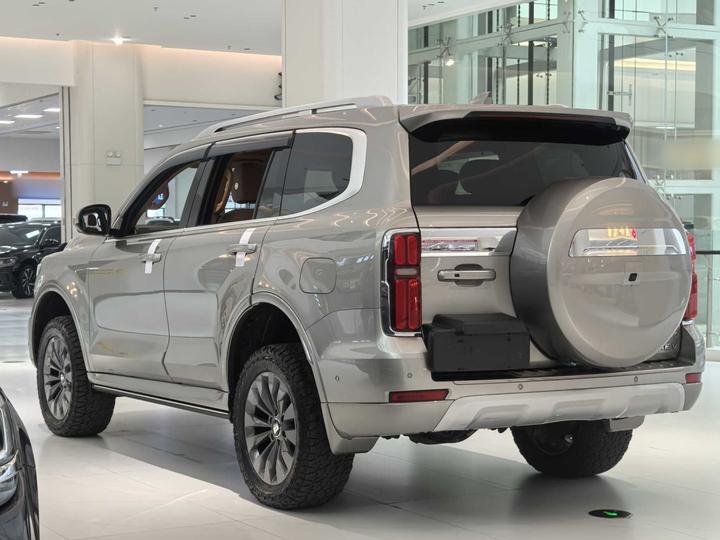 500 EV 2023 Hi4-T photo 4