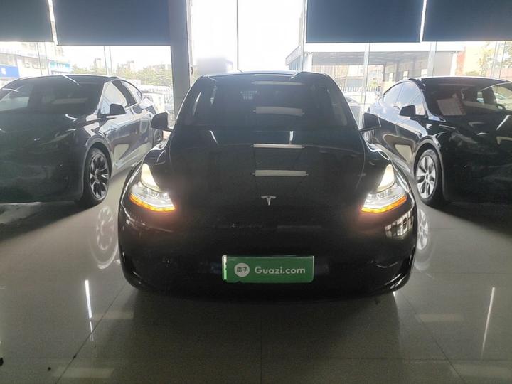 Model Y 2022 Facelift RWD photo 2