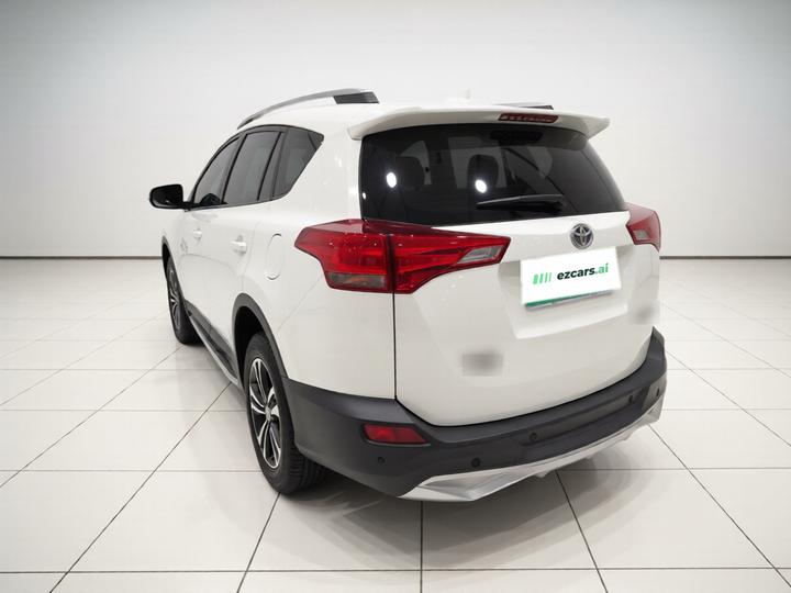 RAV4 2015 2.0L CVT RWD photo 4