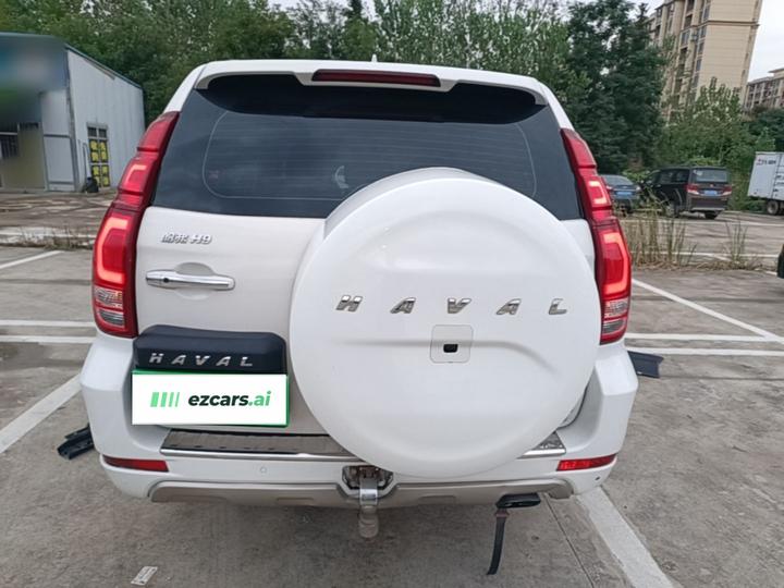 H9 2015 2.0T AWD Luxury 5-Seater photo 5