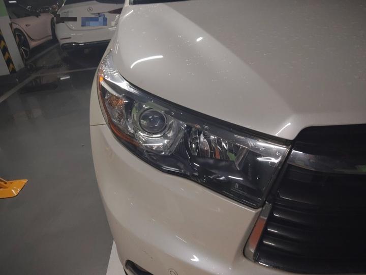 Highlander 2015 2.0T AWD Luxury 7-Seater photo 7
