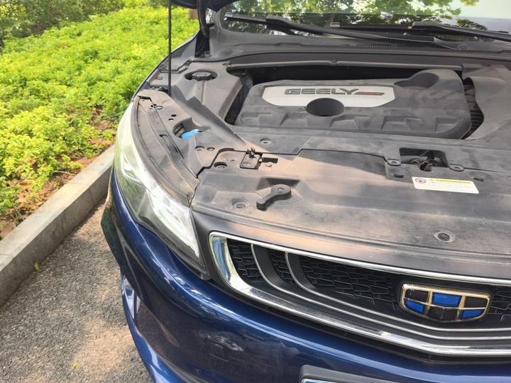 Emgrand GL 2018 1.8L DCT Elite Connected photo 7