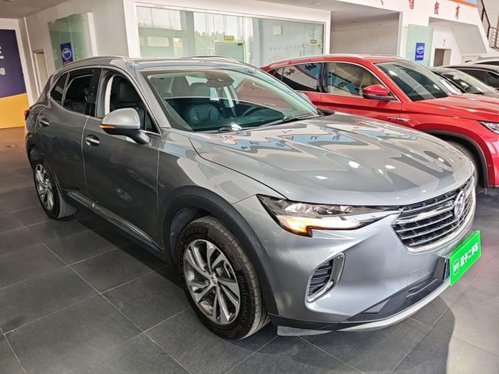 2022 Envision S 552T RWD Luxury photo 3