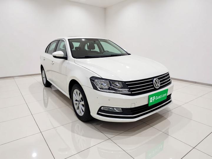 Lavida 2015 1.6L AT Comfort photo 3