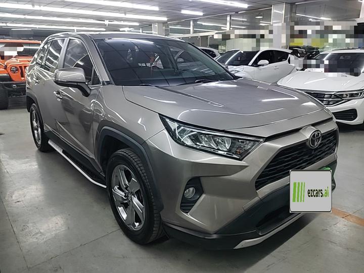 RAV4 2021 2.0L CVT RWD PLUS photo 3