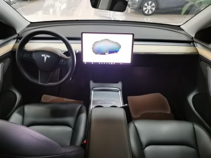 Model Y 2022 RWD photo 5
