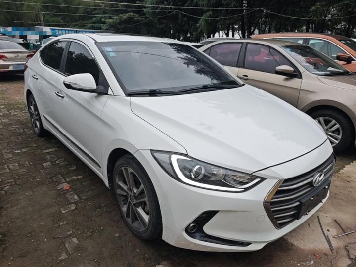 Elantra 2016 1.6L AT Smart Elite photo 3