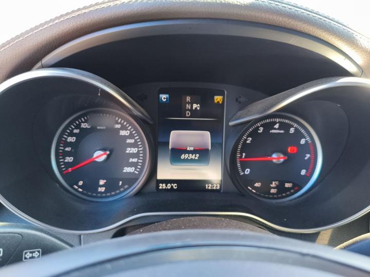 GLC 2017 GLC 260 4MATIC Luxury photo 4