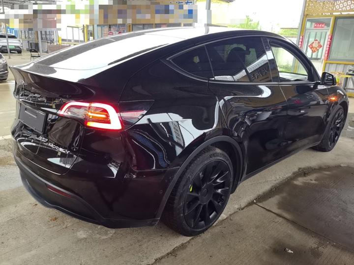 Model Y 2021 Standard Range RWD photo 4