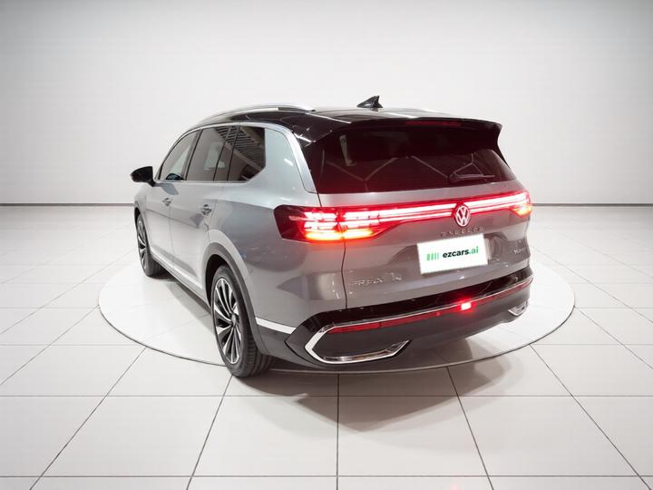 2026 450TSI AWD Supreme 6-Seater photo 4