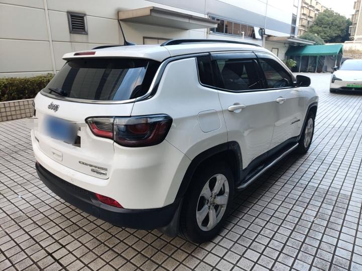 Compass 2017 200T AT photo 6