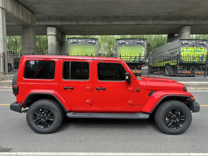 Wrangler 2022 2.0T 4-Door photo 4