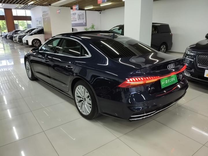 A7L 2024 45TFSI S-line photo 4
