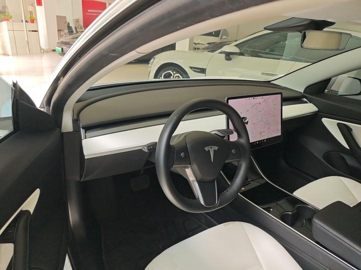 Model 3 Imported 2019 Standard Range RWD Upgraded photo 5