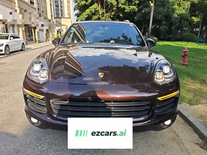 2016 Cayenne Platinum Edition 3.0T photo 2
