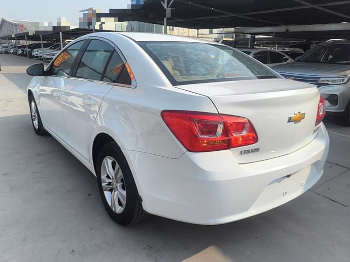 2015 1.5L Classic SE MT photo 4