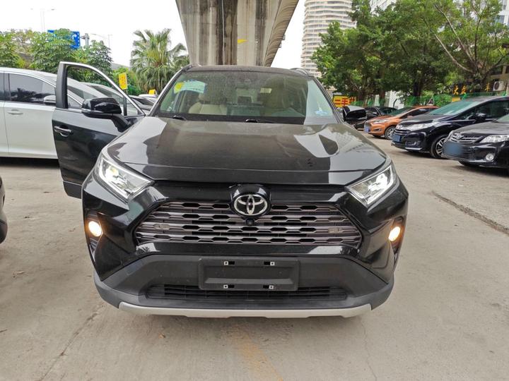 RAV4 2020 2.0L CVT AWD Premium photo 2