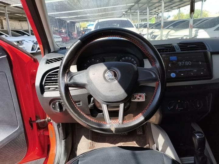 Fabia 2016 1.4L AT photo 2