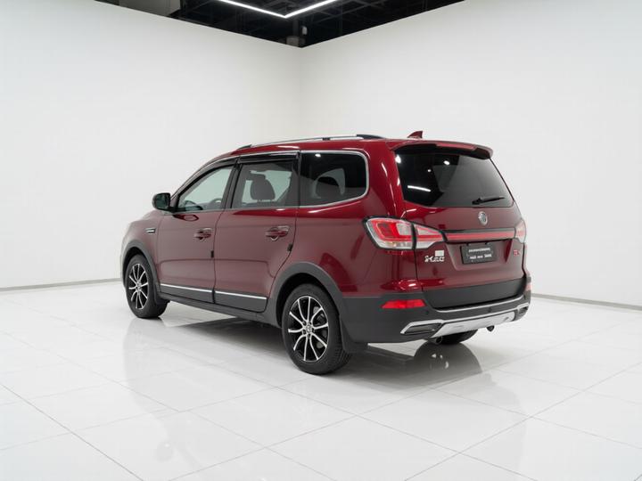 Forthing SX6 2016 1.6L MT Luxury photo 4