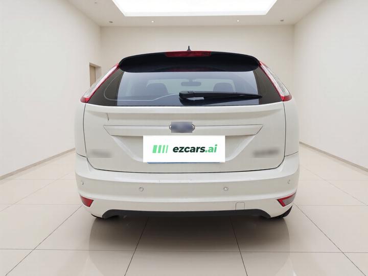 Focus 2013 Hatchback Classic 1.8L AT photo 5