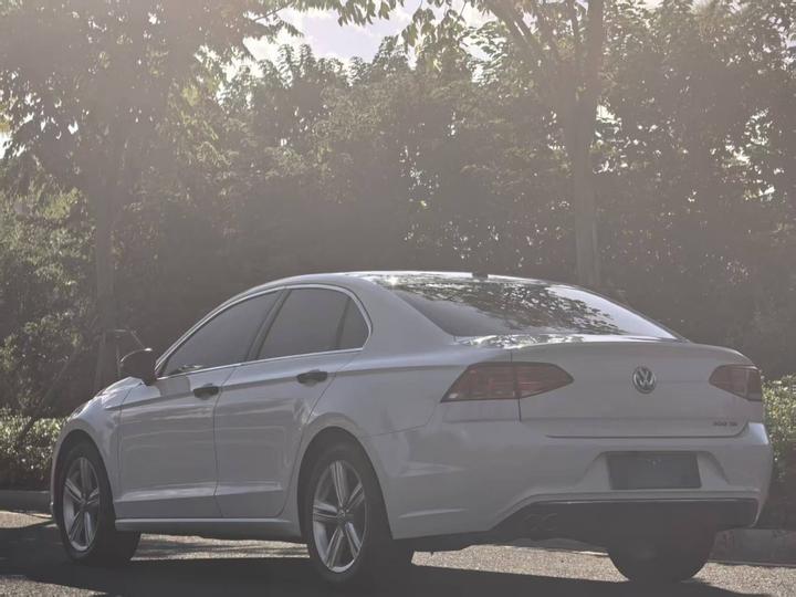 Lamando 2015 280TSI DSG Comfort photo 3