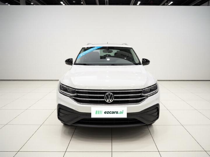 Tiguan L 2024 300TSI AT RWD photo 2