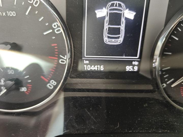 Octavia 2016 1.6L MT photo 2