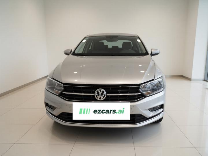 Bora 2016 1.6L MT Comfort photo 2