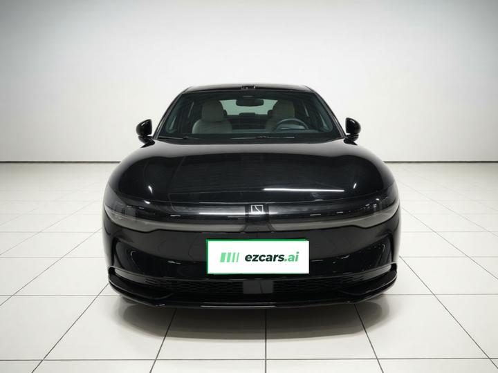 007 2024 RWD ADAS 75kWh photo 2