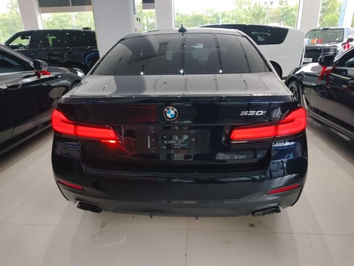 5 Series Imported 2022 Facelift 530i M Sport Package photo 3