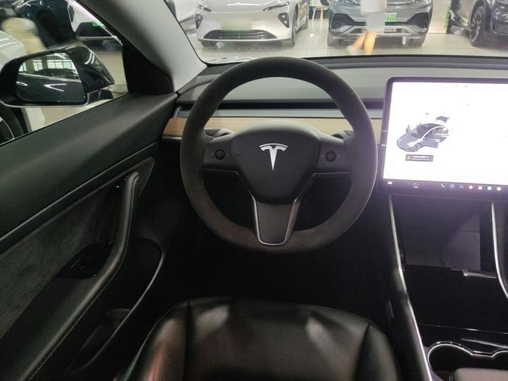 Model 3 2020 Standard Range RWD Upgraded photo 6