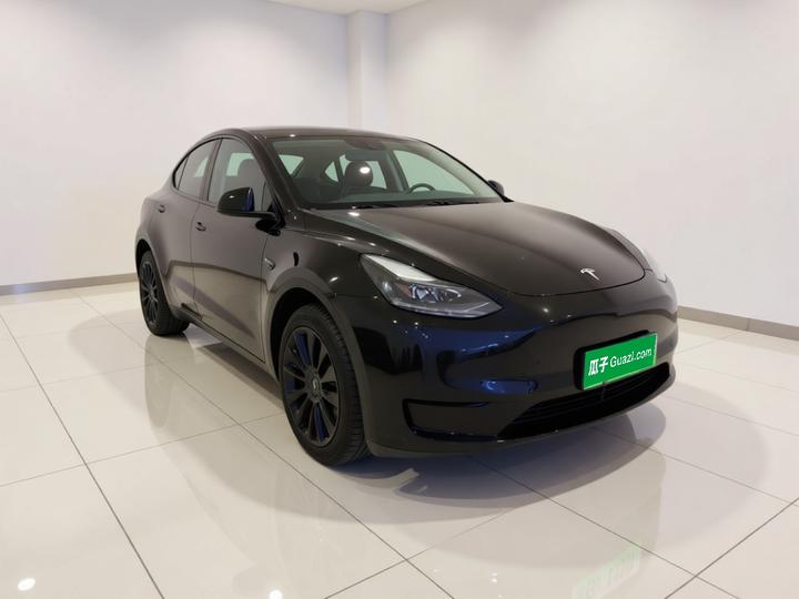 Model Y 2022 Facelift RWD photo 3