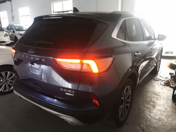 Escape 2020 EcoBoost 245 RWD photo 4
