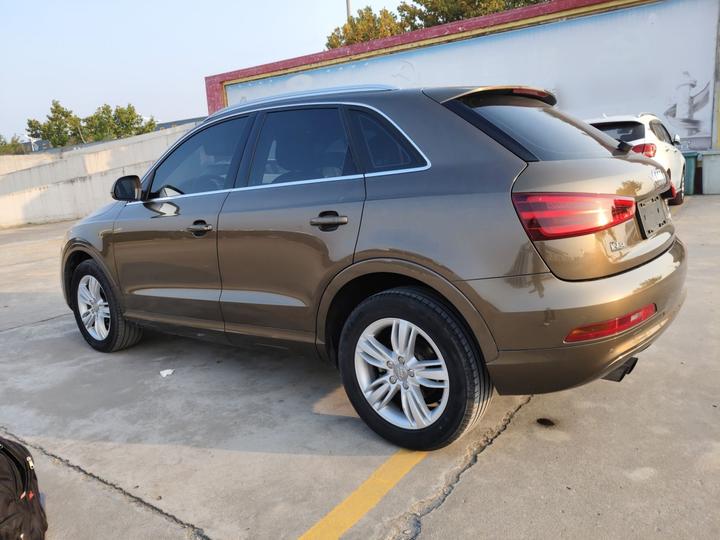 Q3 2015 35 TFSI quattro Tech photo 3
