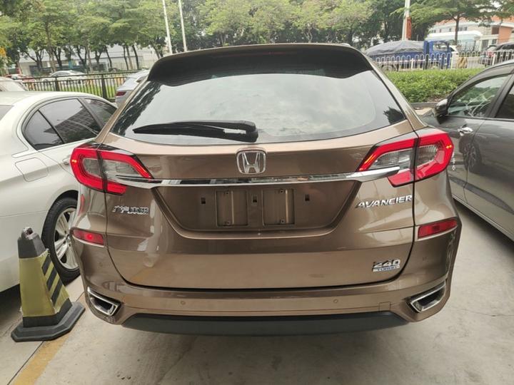 Avancier 2017 240TURBO RWD Exclusive photo 3