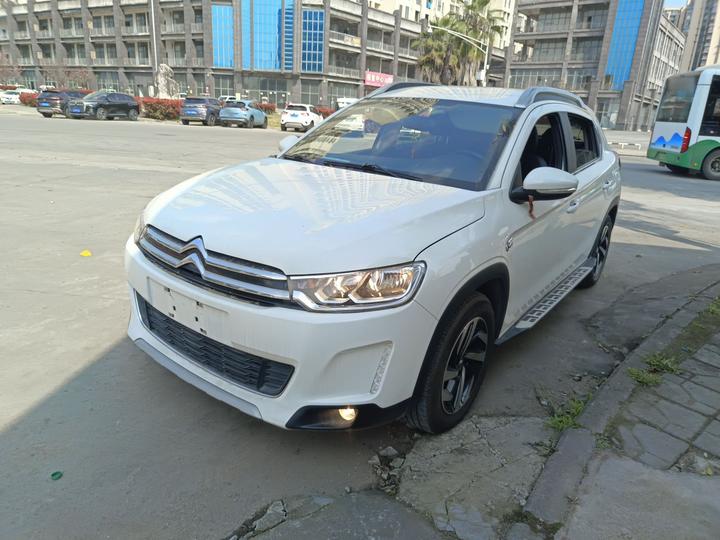 C3-XR 2015 1.6L MT Pioneer