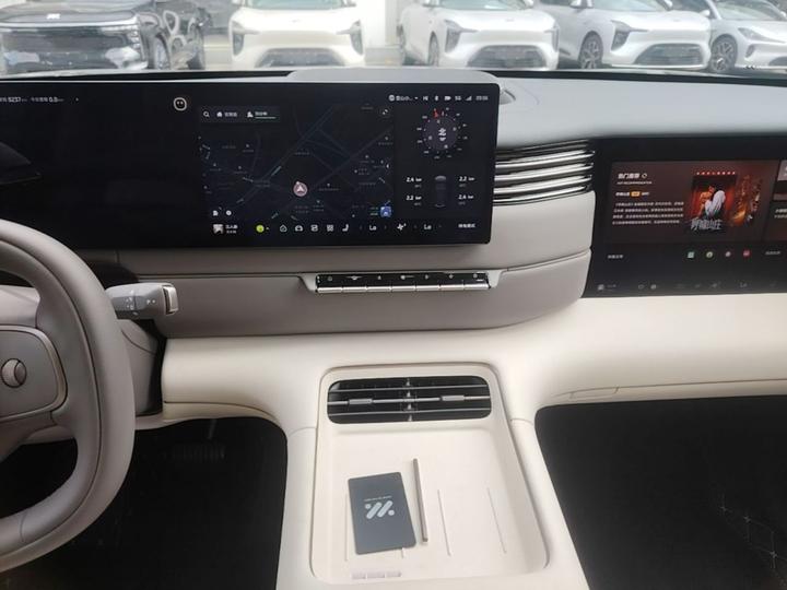 IM Motors LS8 2026 52 Max+ Tech Flagship 5-Seater photo 8