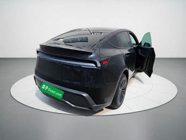 Model Y 2026 RWD photo 6