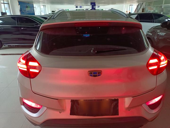 Emgrand GS 2018 1.8L AT photo 3