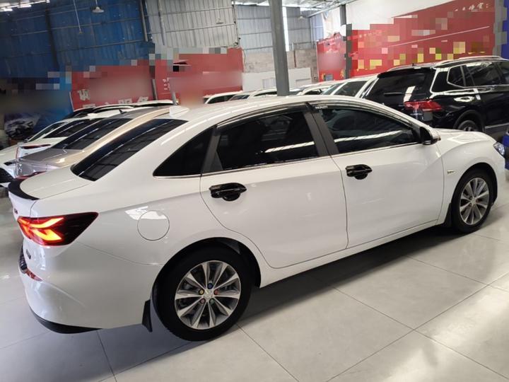 Cruze 2022 320 AT photo 6