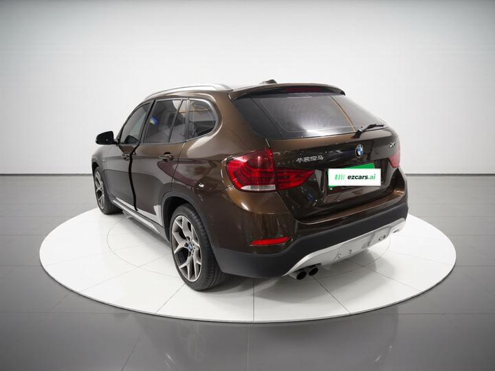 X1 2013 sDrive20i Sport Design Package photo 4