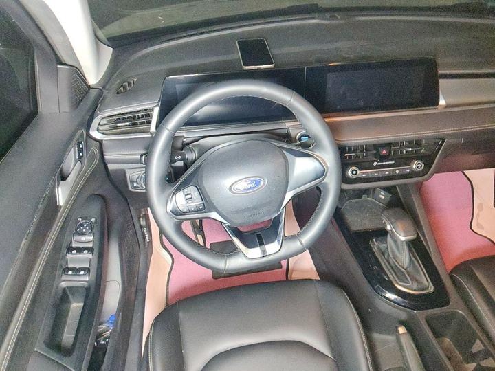 Escort 2021 1.5L AT photo 7