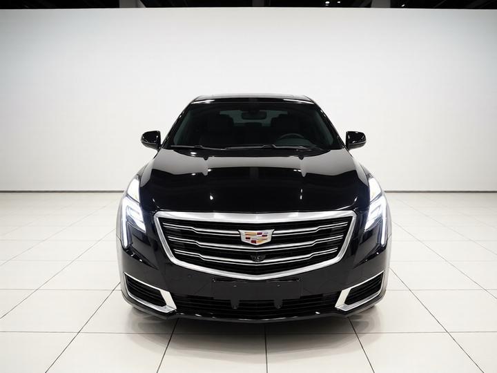XTS 2018 28T Tech photo 2